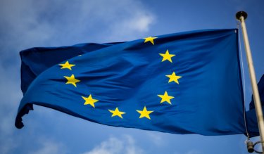 Die EU-Kommission erhöht die Staatshilfen für von der Corona-Krise betroffene Betriebe