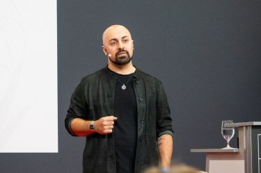 Gastro Circle: Start, Fail, Innovate & Kick Ass - mit Ali Mahlodji