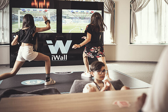 iWall 4.0