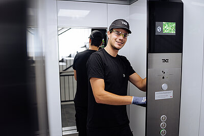 Service für Aufzüge und Fahtreppen