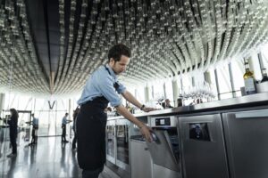 MEIKO Maschinenbau GmbH & Co. KG als führender Hersteller professioneller Spül-, Reinigungs- und Desinfektionstechnologie m